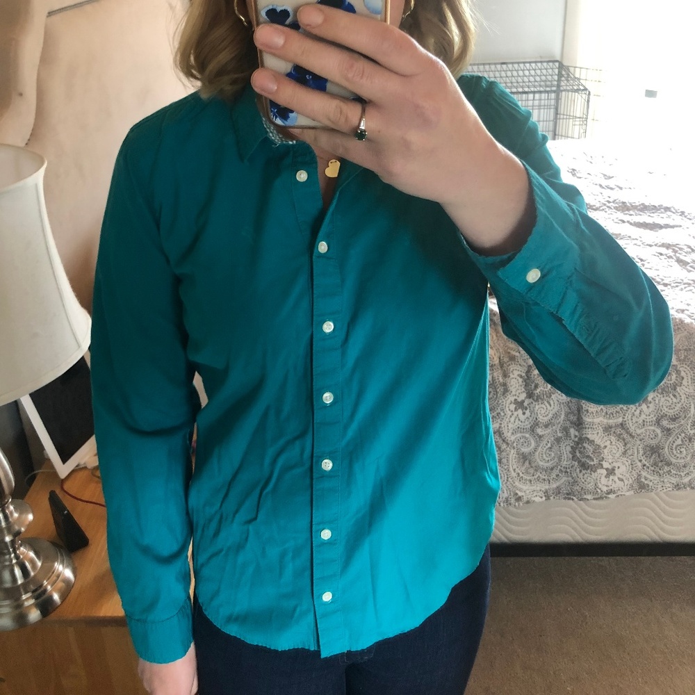 Izod Button-Down Top